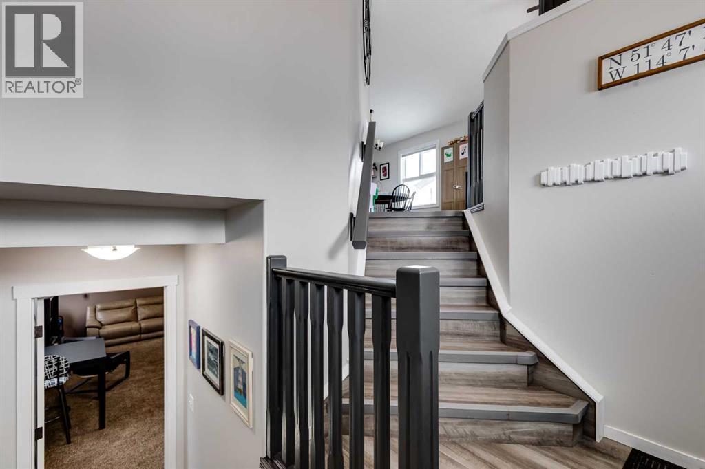 48 Hawthorn Way NE, Olds, Alberta  T4H 1X7 - Photo 3 - A2291739