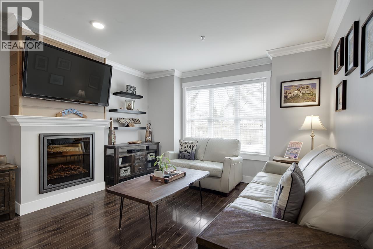 17 22977 116th Avenue, Maple Ridge, British Columbia V2X 9A8 - Photo 2 - R3100585