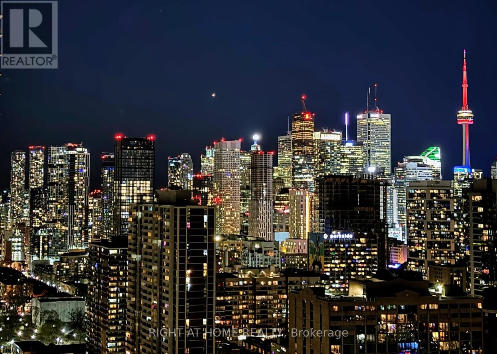 2604 - 500 Sherbourne Street, Toronto, Ontario  M4X 1L1 - Photo 4 - C12903852