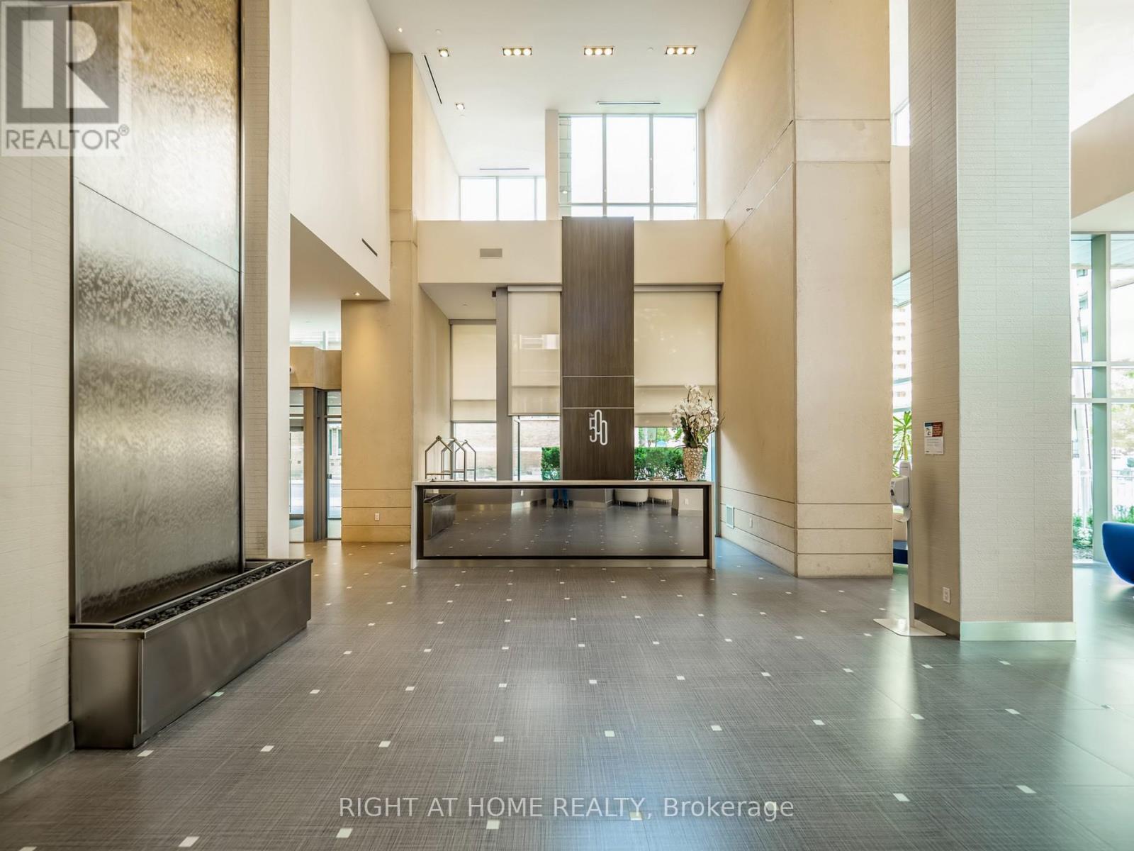 2604 - 500 Sherbourne Street, Toronto, Ontario  M4X 1L1 - Photo 5 - C12903852