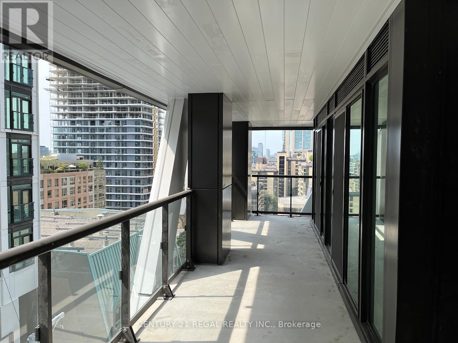 1409 - 238 Simcoe Street, Toronto, Ontario  M5T 1T4 - Photo 5 - C12959952