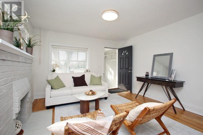 1746 Queen Street E, Toronto, Ontario  M4L 1G7 - Photo 6 - E12865030