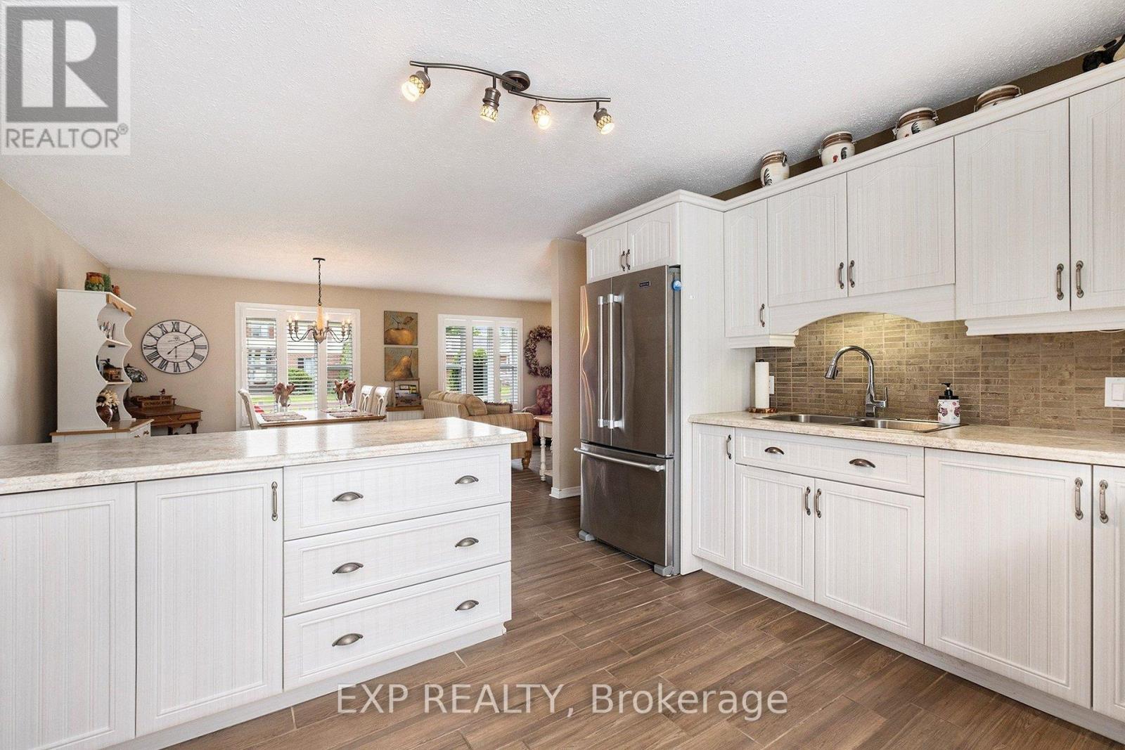 36 Desnoyers Street, Casselman, Ontario  K0A 1M0 - Photo 12 - X12888726