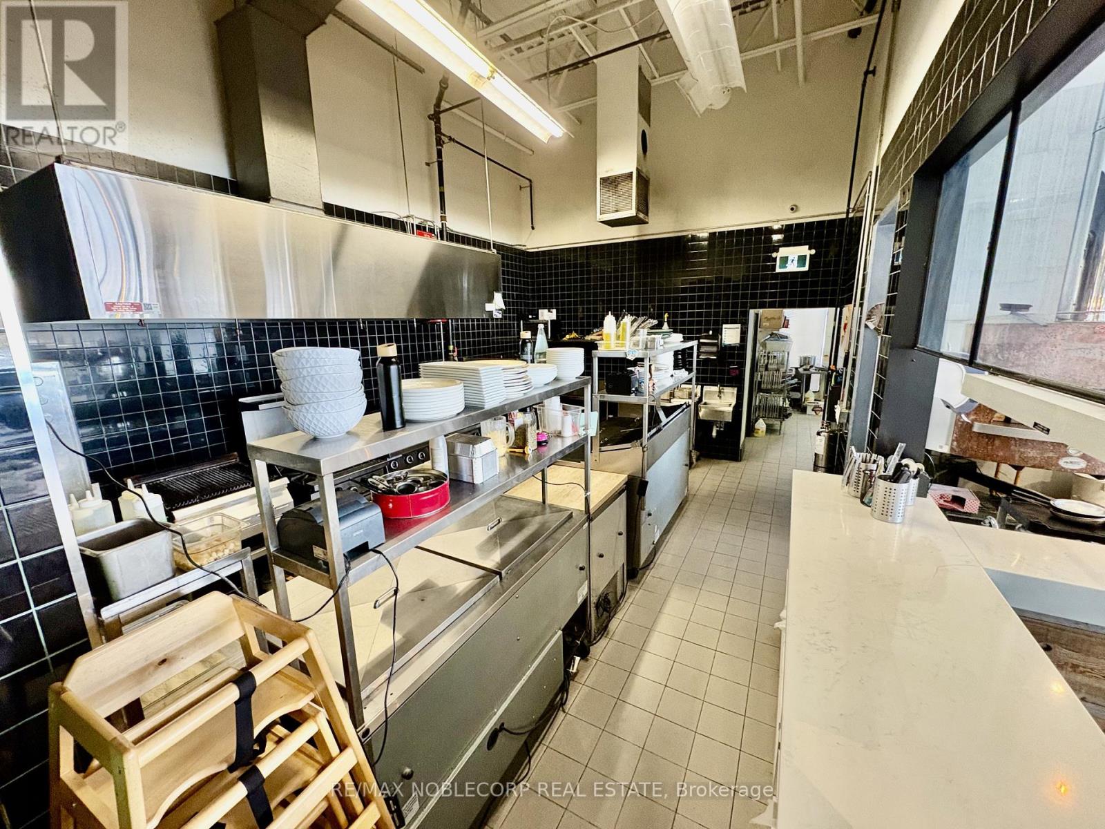 444 Holland Street W, Bradford West Gwillimbury, Ontario  L3Z 0G1 - Photo 20 - N12914854