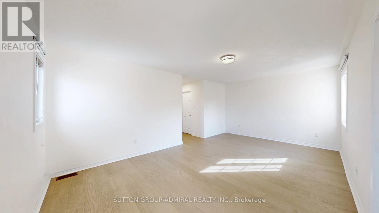 75 Lauderdale Drive, Vaughan, Ontario  L6A 4G7 - Photo 26 - N12964386