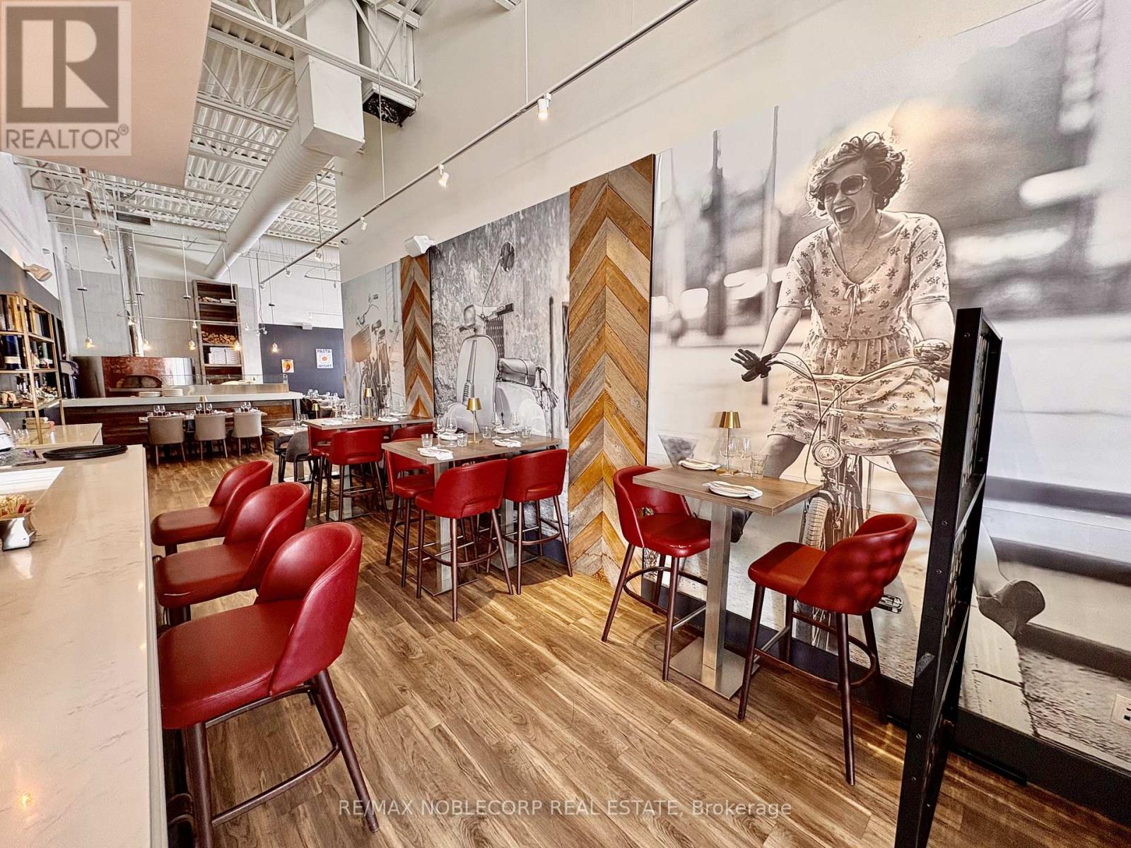 444 Holland Street W, Bradford West Gwillimbury, Ontario  L3Z 0G1 - Photo 9 - N12914854