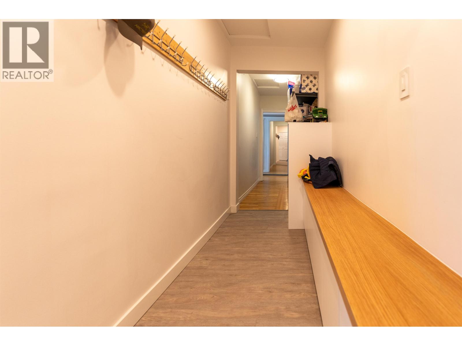 7250-52 Nelson Avenue, Burnaby, British Columbia  V5J 4C3 - Photo 12 - R3107491