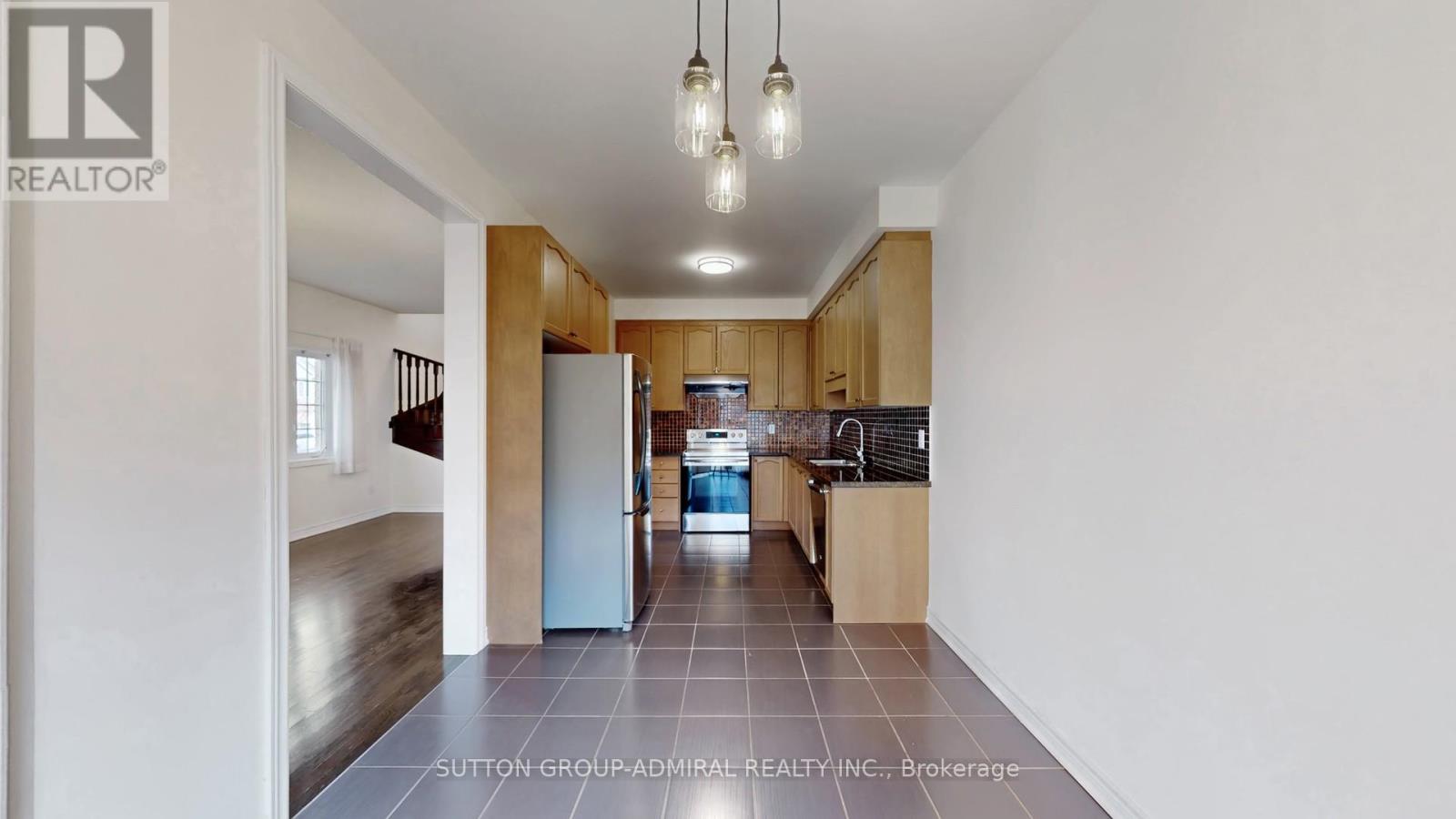 75 Lauderdale Drive, Vaughan, Ontario  L6A 4G7 - Photo 14 - N12964386