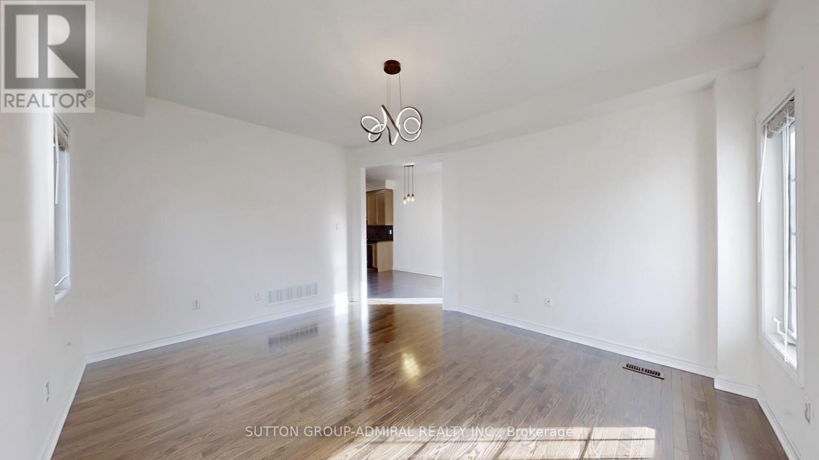 75 Lauderdale Drive, Vaughan, Ontario  L6A 4G7 - Photo 11 - N12964386