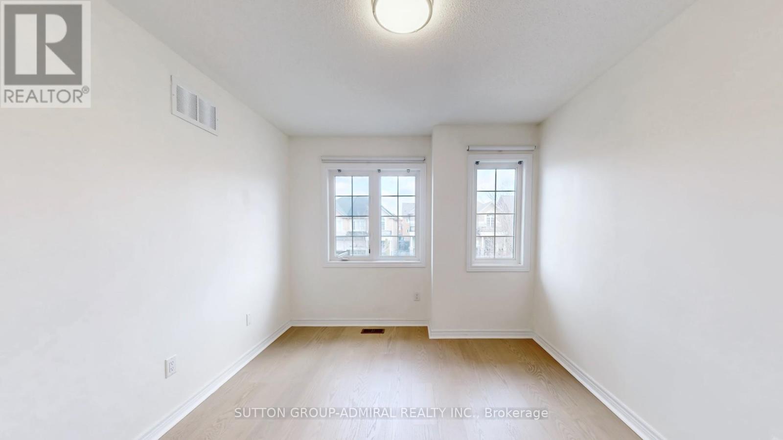 75 Lauderdale Drive, Vaughan, Ontario  L6A 4G7 - Photo 31 - N12964386