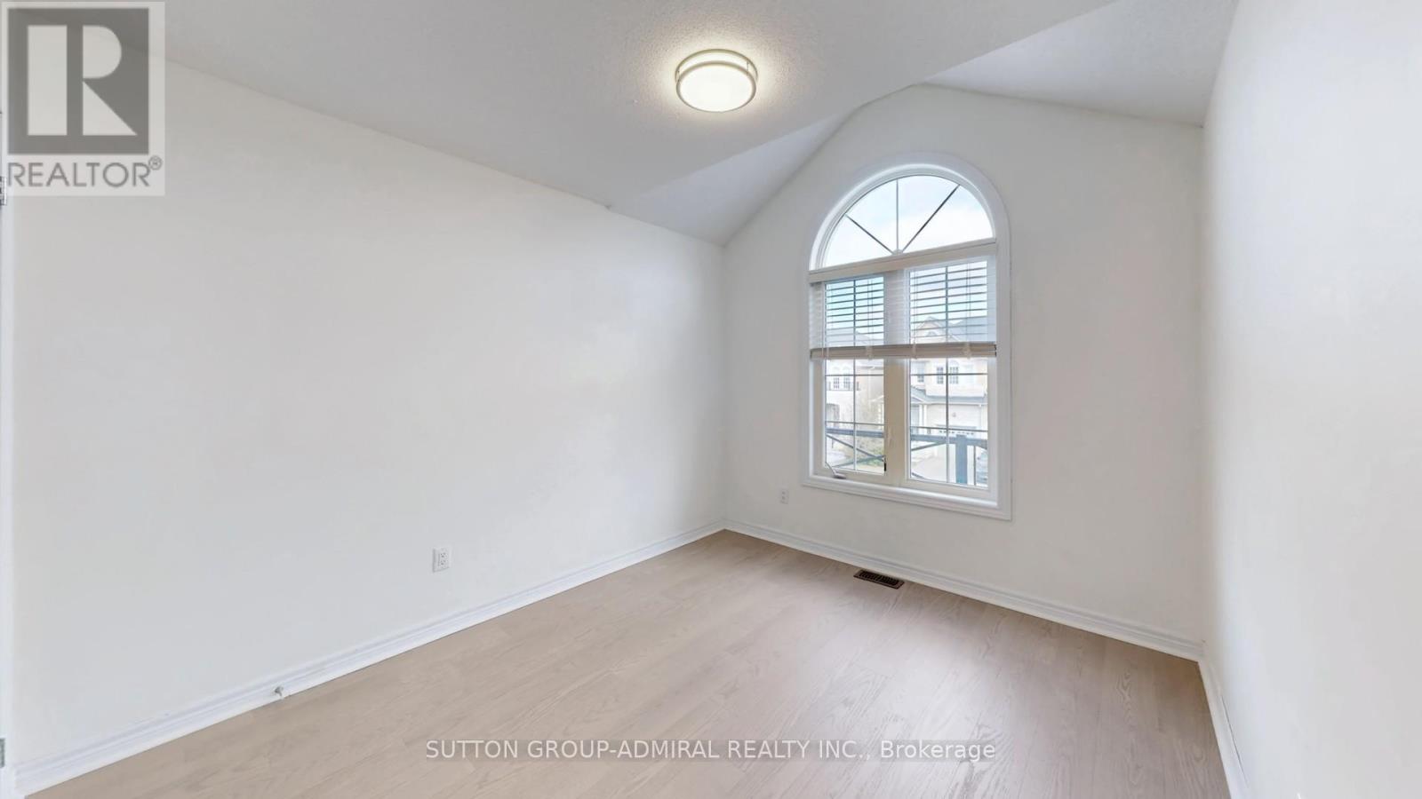 75 Lauderdale Drive, Vaughan, Ontario  L6A 4G7 - Photo 38 - N12964386