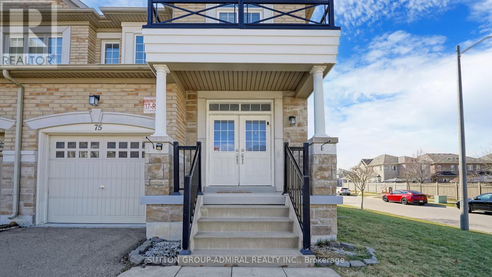 75 Lauderdale Drive, Vaughan, Ontario  L6A 4G7 - Photo 2 - N12964386