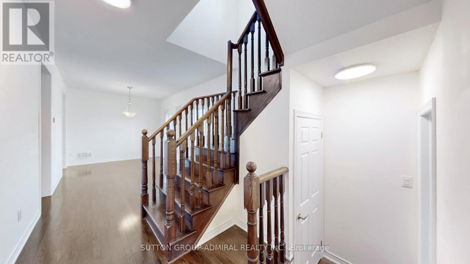 75 Lauderdale Drive, Vaughan, Ontario  L6A 4G7 - Photo 21 - N12964386