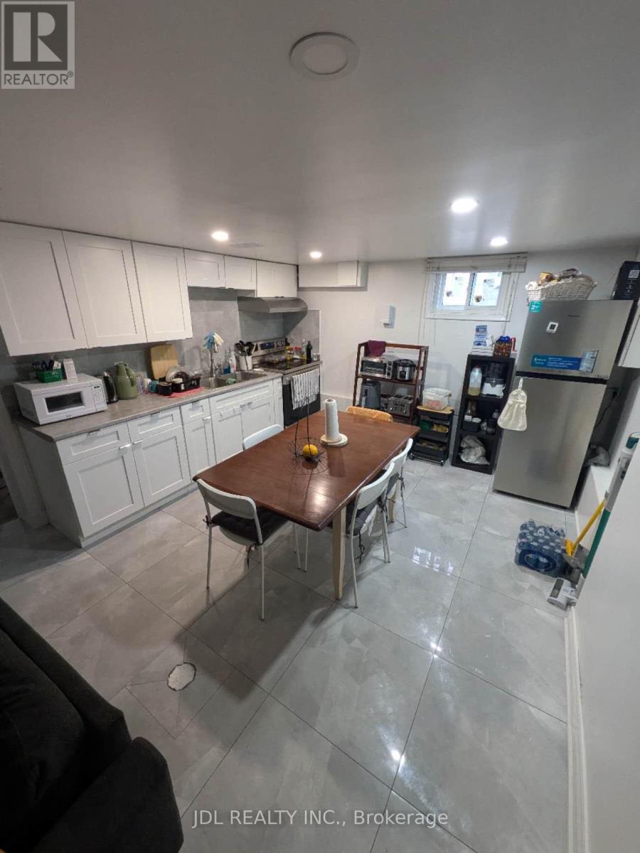 BASEMENT - 345 CENTRE STREET, Richmond Hill, Ontario