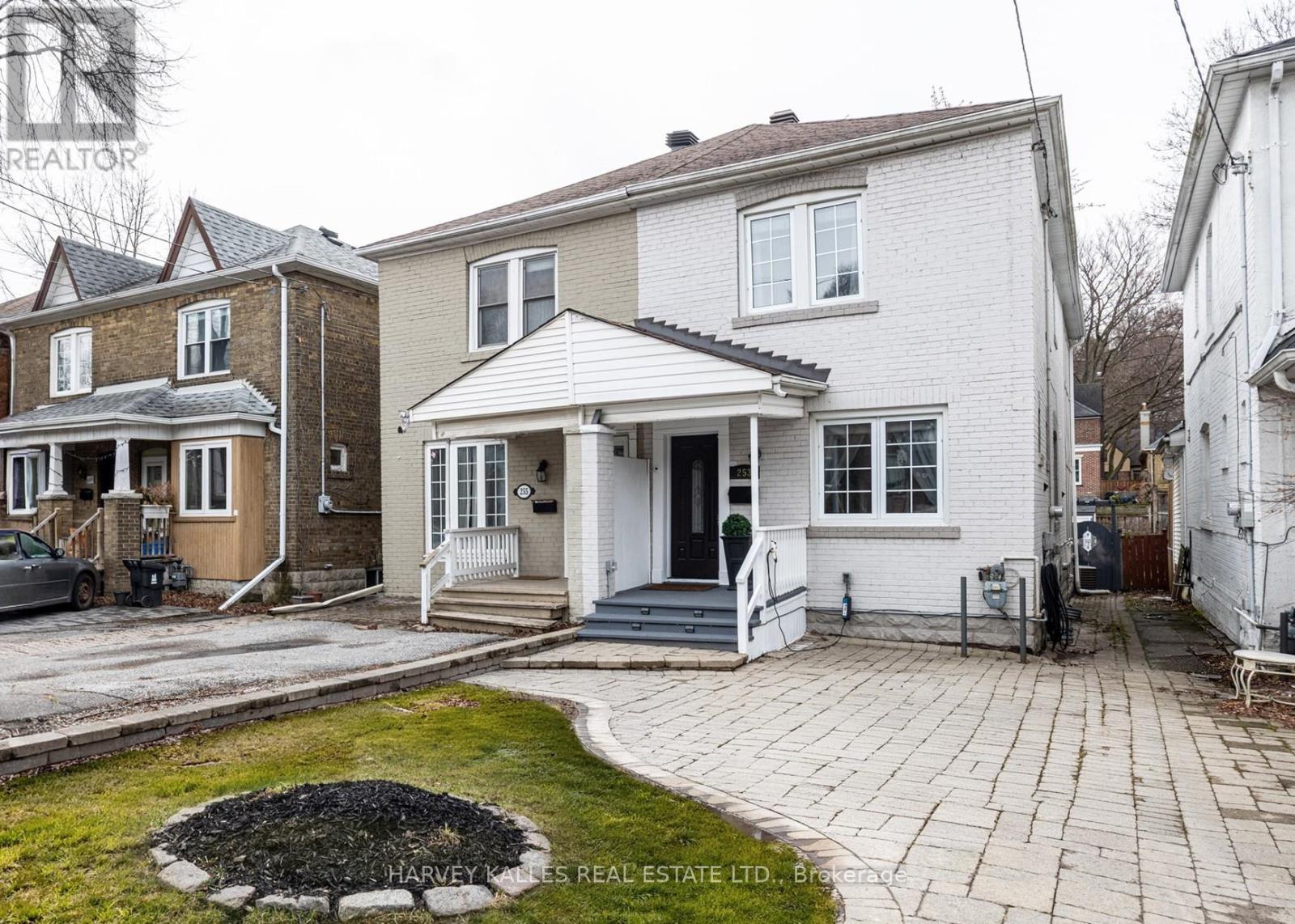 253 BROADWAY AVENUE, Toronto, Ontario