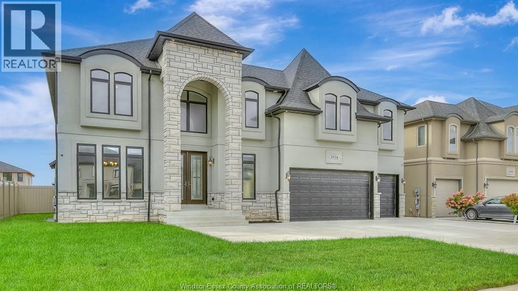 3934 Lasalle Woods Boulevard, Lasalle, Ontario  N9H 0G6 - Photo 2 - 26007294