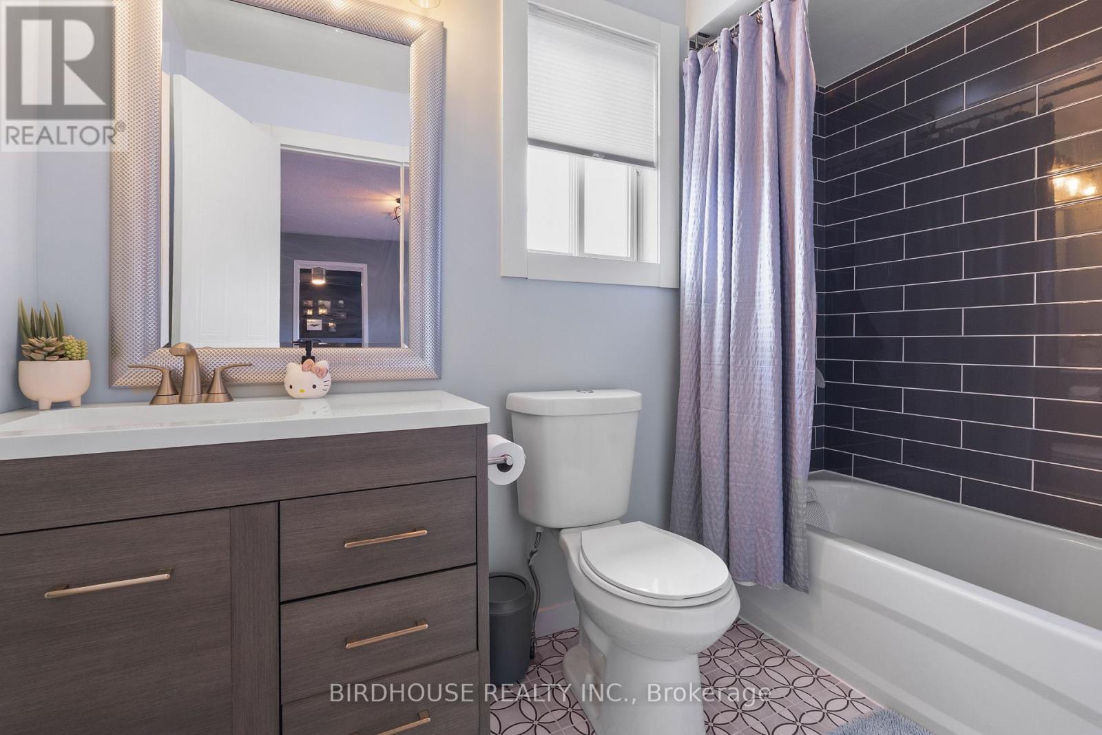 56 Champlain Boulevard, Kawartha Lakes, Ontario  K9V 4R1 - Photo 23 - X12966552