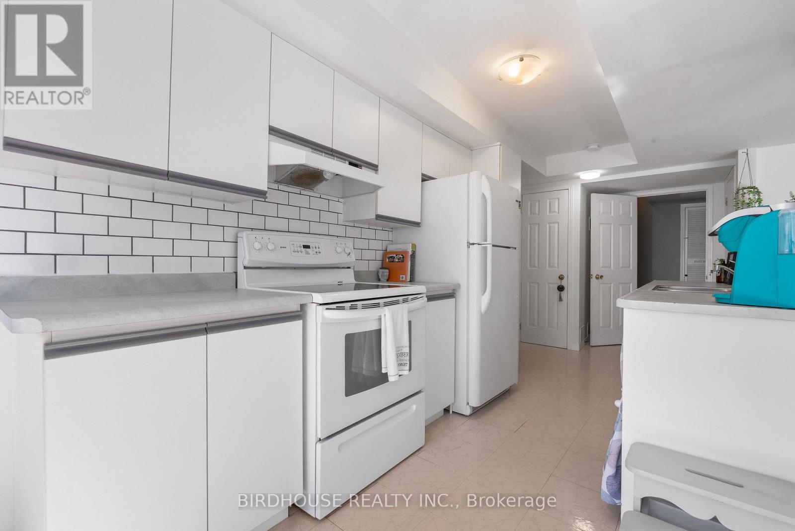 56 Champlain Boulevard, Kawartha Lakes, Ontario  K9V 4R1 - Photo 25 - X12966552