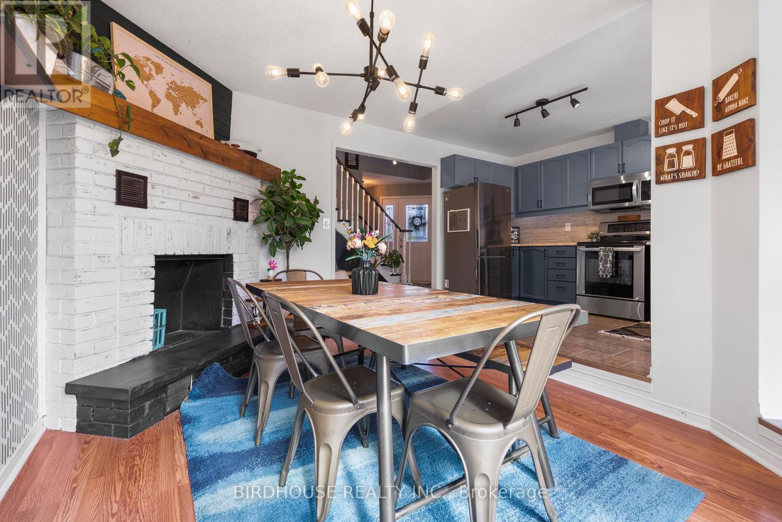 56 Champlain Boulevard, Kawartha Lakes, Ontario  K9V 4R1 - Photo 7 - X12966552