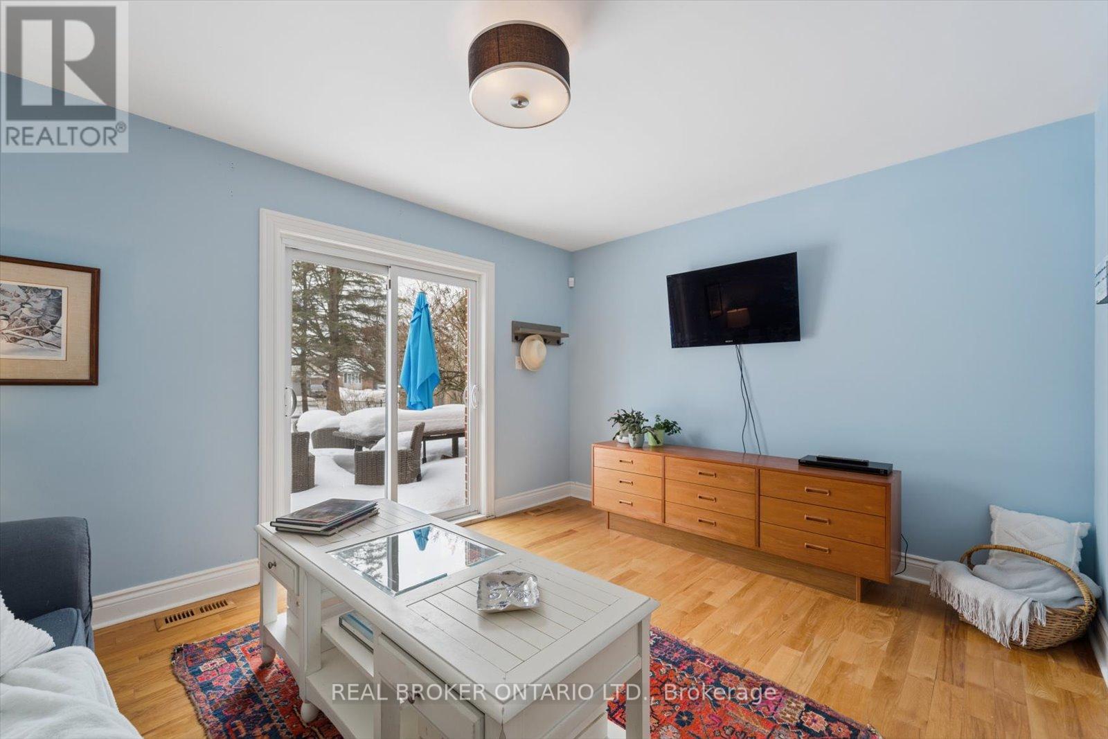 1449 Champlain Drive, Peterborough (Northcrest Ward 5), Ontario  K9L 1N3 - Photo 23 - X12966584