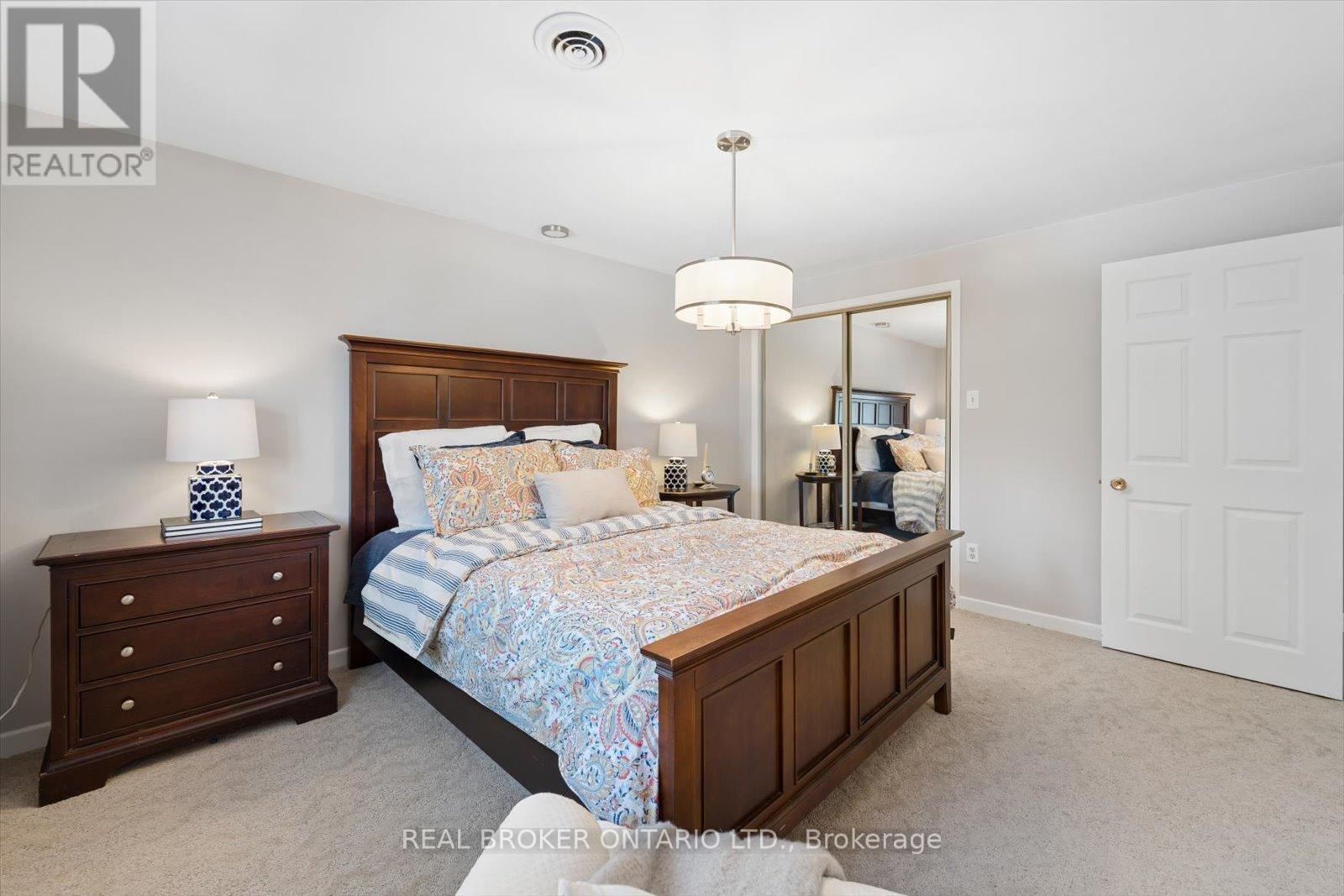 1449 Champlain Drive, Peterborough (Northcrest Ward 5), Ontario  K9L 1N3 - Photo 33 - X12966584