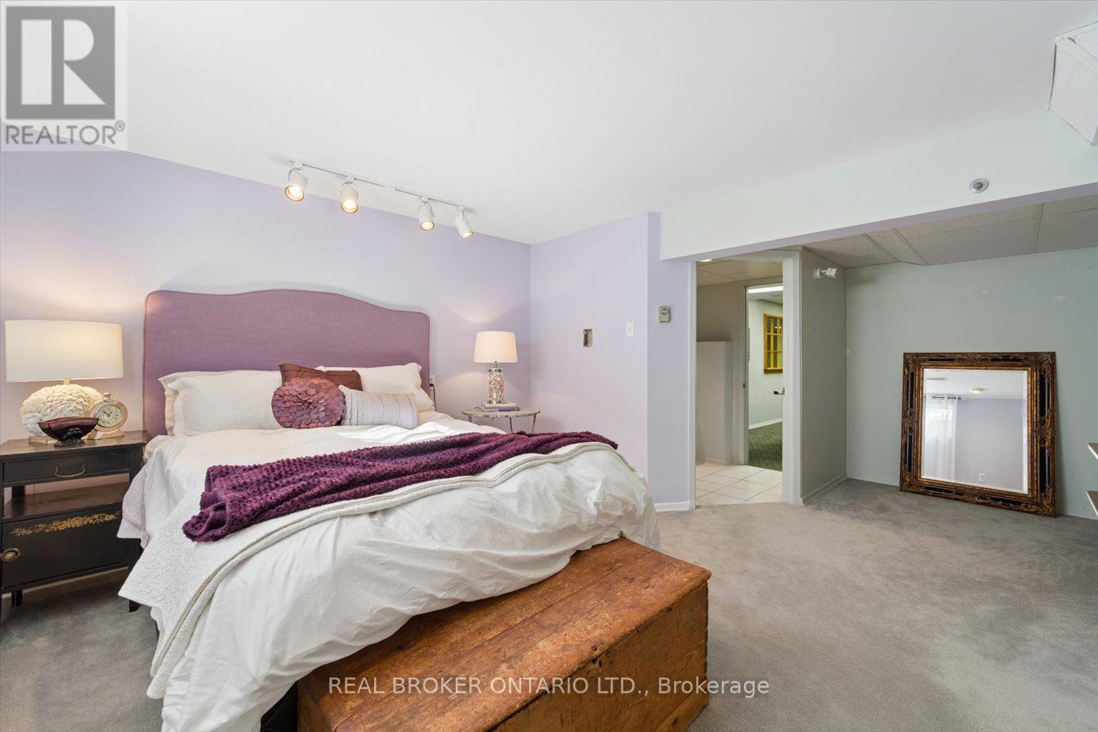 1449 Champlain Drive, Peterborough (Northcrest Ward 5), Ontario  K9L 1N3 - Photo 44 - X12966584