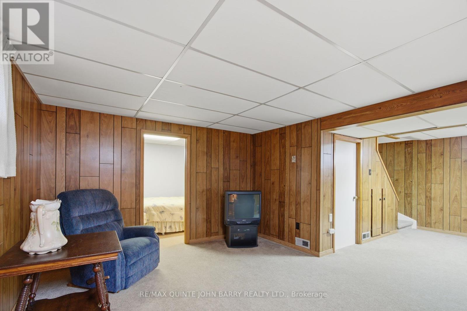 35 Fourth Avenue, Quinte West, Ontario  K8V 5N5 - Photo 23 - X12966644