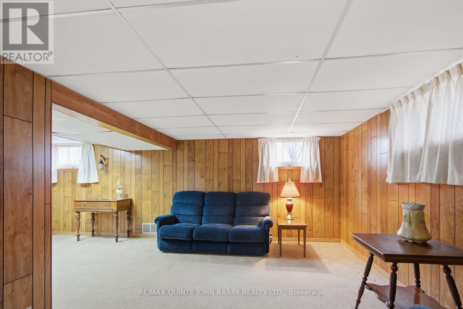 35 Fourth Avenue, Quinte West, Ontario  K8V 5N5 - Photo 24 - X12966644