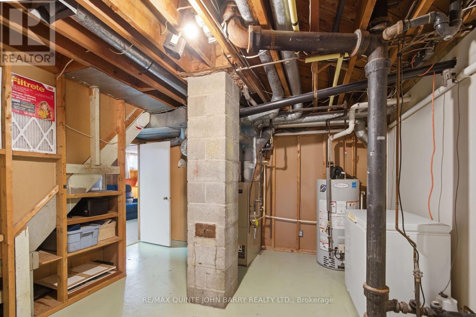 35 Fourth Avenue, Quinte West, Ontario  K8V 5N5 - Photo 27 - X12966644