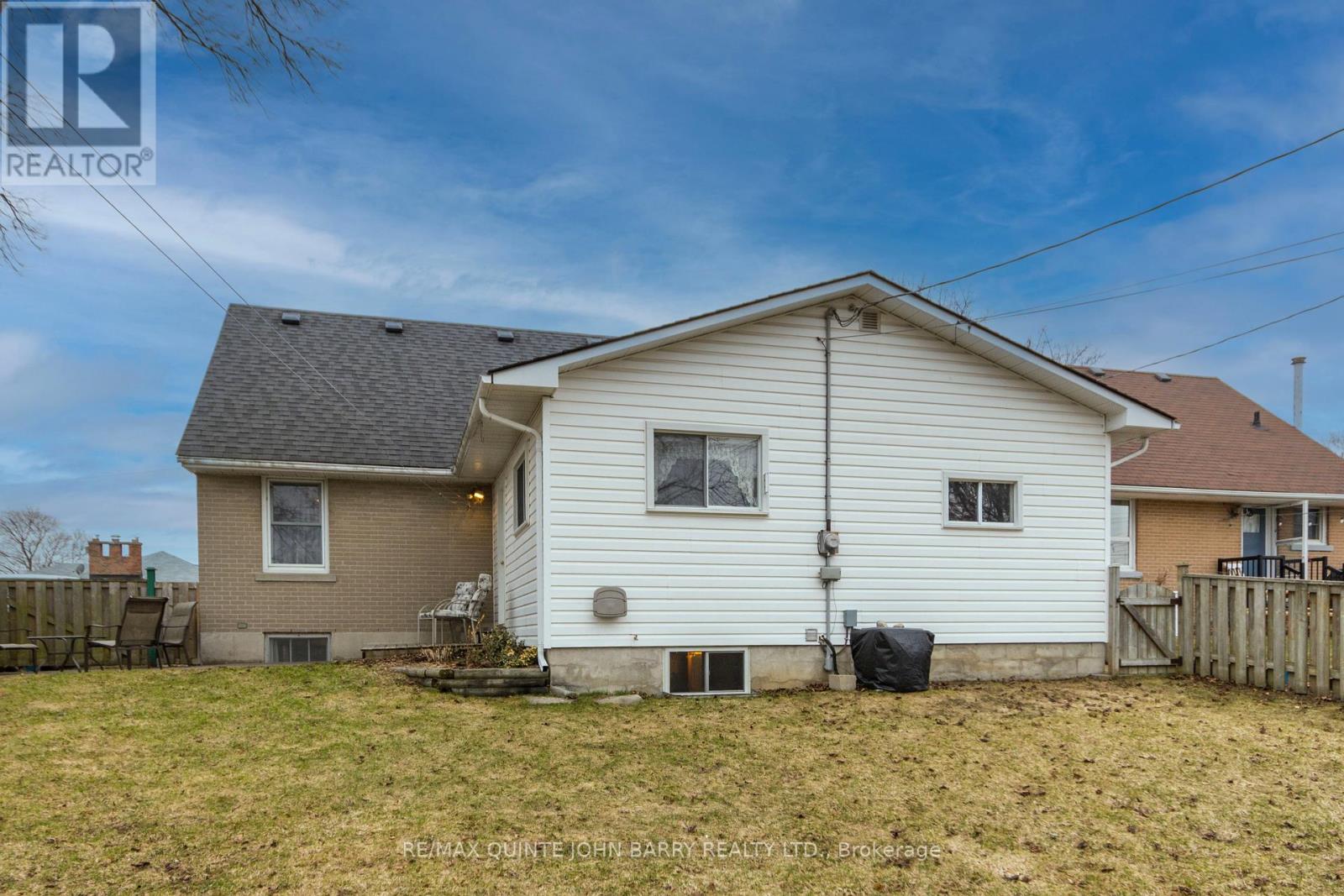 35 Fourth Avenue, Quinte West, Ontario  K8V 5N5 - Photo 28 - X12966644