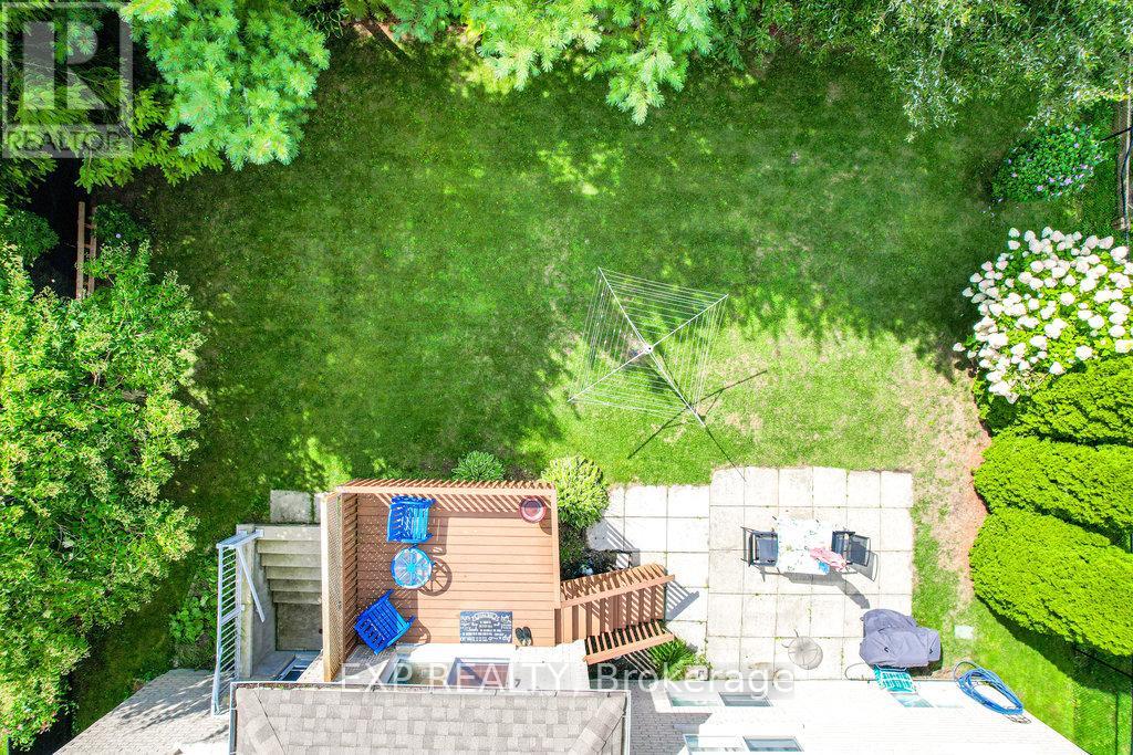 27 Green Pine Crescent, Wasaga Beach, Ontario  L9Z 1P4 - Photo 33 - S12381155