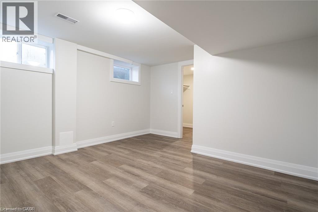 1141 Mohawk Road E, Hamilton, Ontario  L8T 2S4 - Photo 38 - 40818212