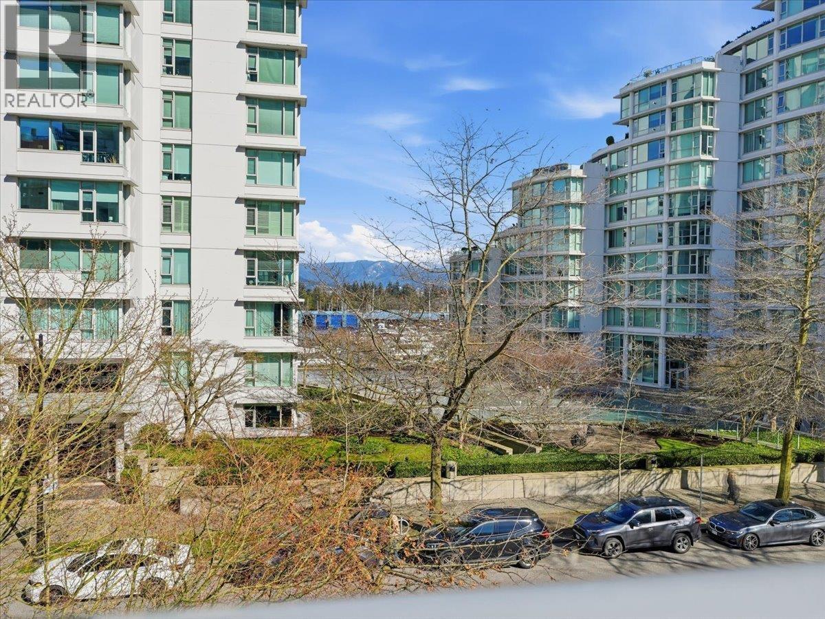 202 1790 Bayshore Drive, Vancouver, British Columbia  V6G 3G5 - Photo 15 - R3107436