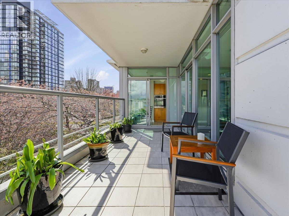 202 1790 Bayshore Drive, Vancouver, British Columbia  V6G 3G5 - Photo 16 - R3107436