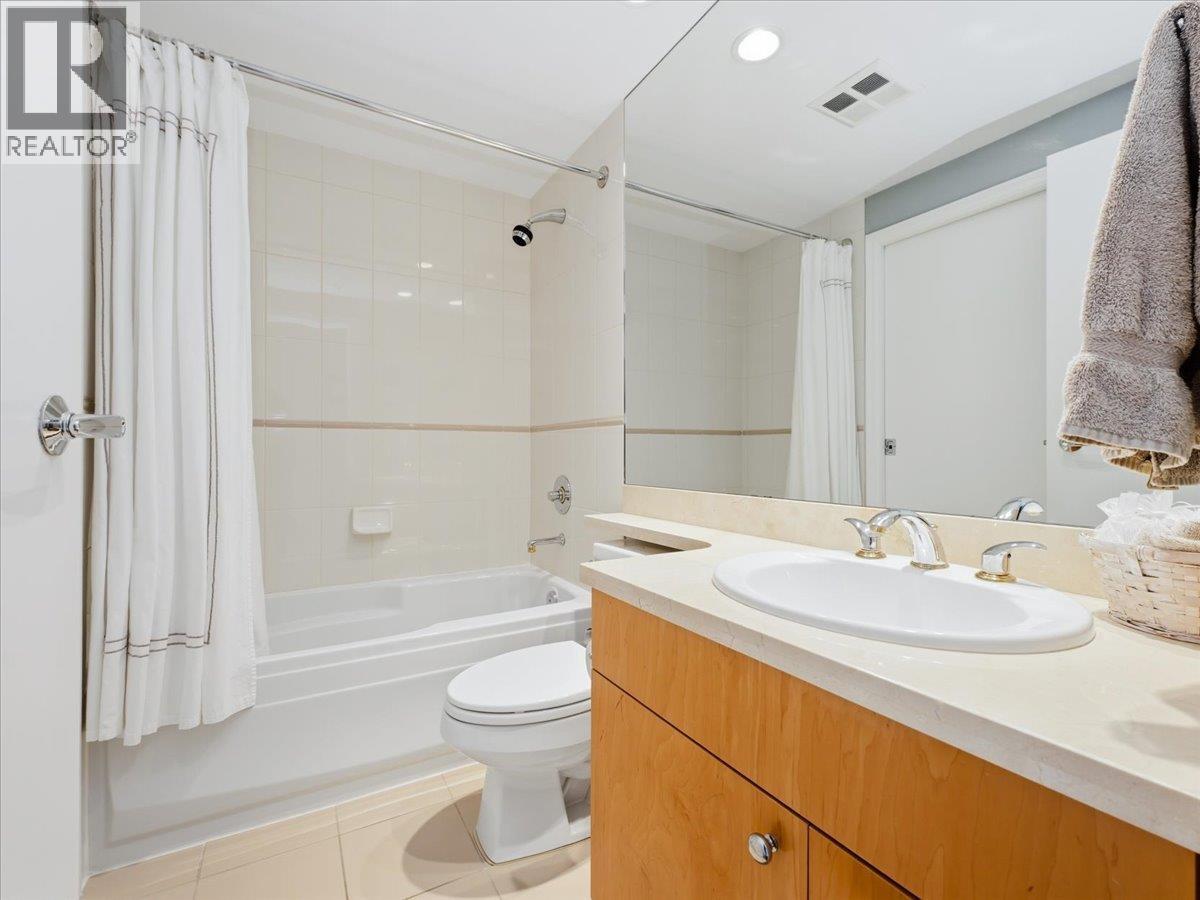 202 1790 Bayshore Drive, Vancouver, British Columbia  V6G 3G5 - Photo 23 - R3107436