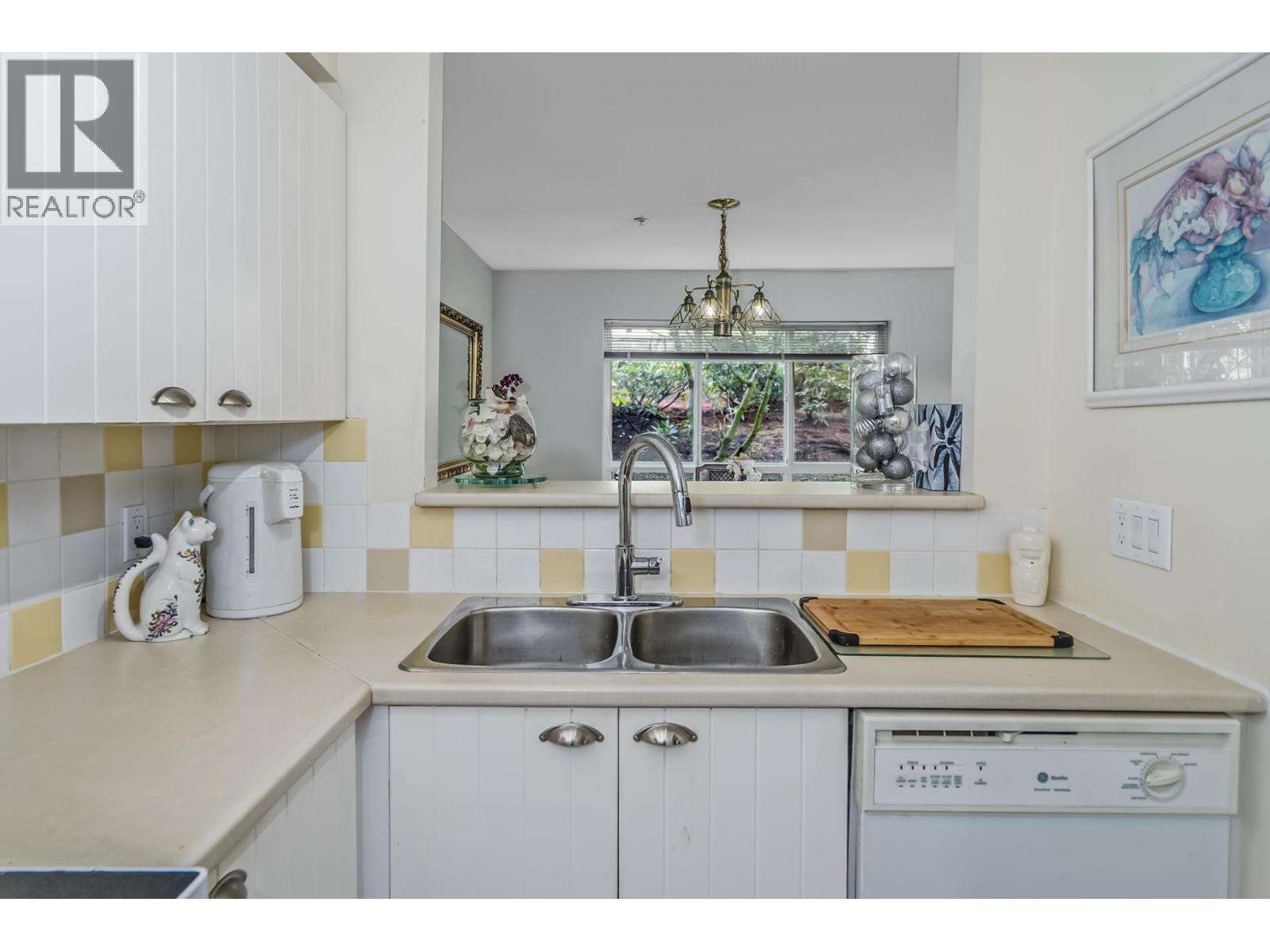 7307 Magnolia Terrace, Burnaby, British Columbia  V5E 4M3 - Photo 14 - R3107440