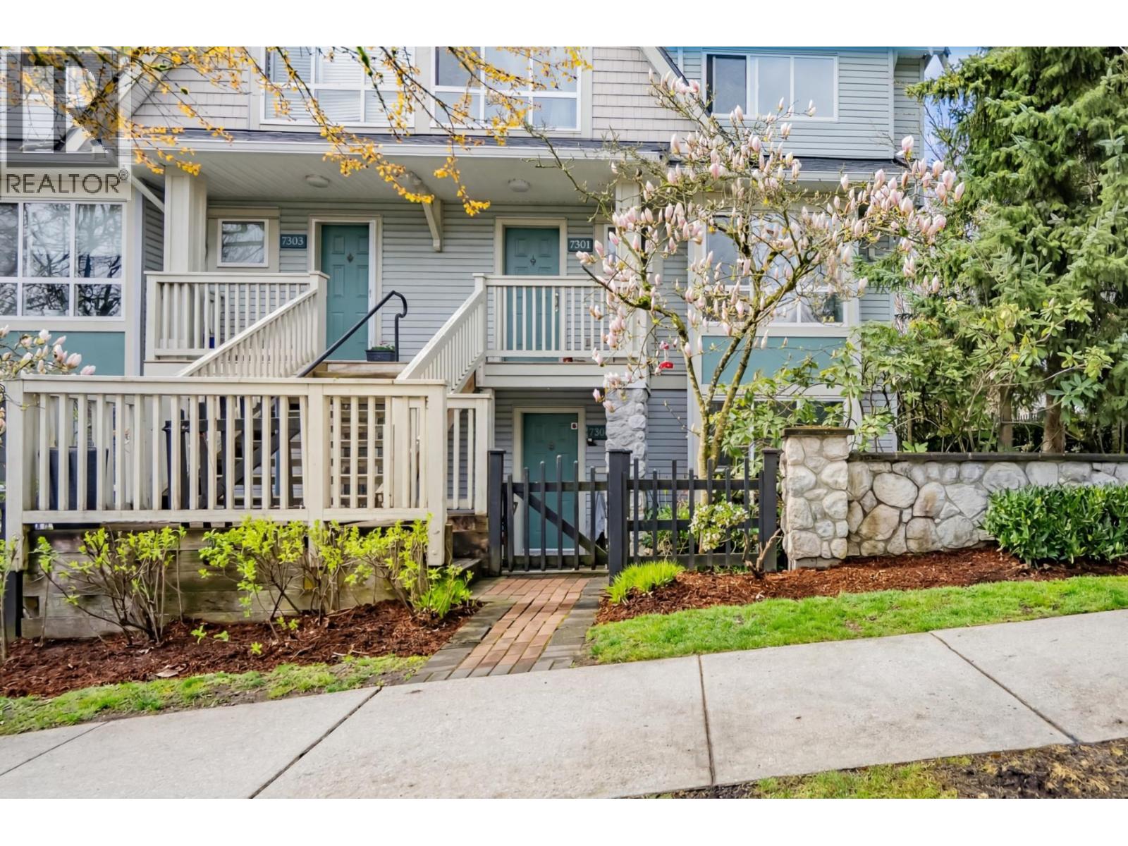 7307 Magnolia Terrace, Burnaby, British Columbia  V5E 4M3 - Photo 2 - R3107440