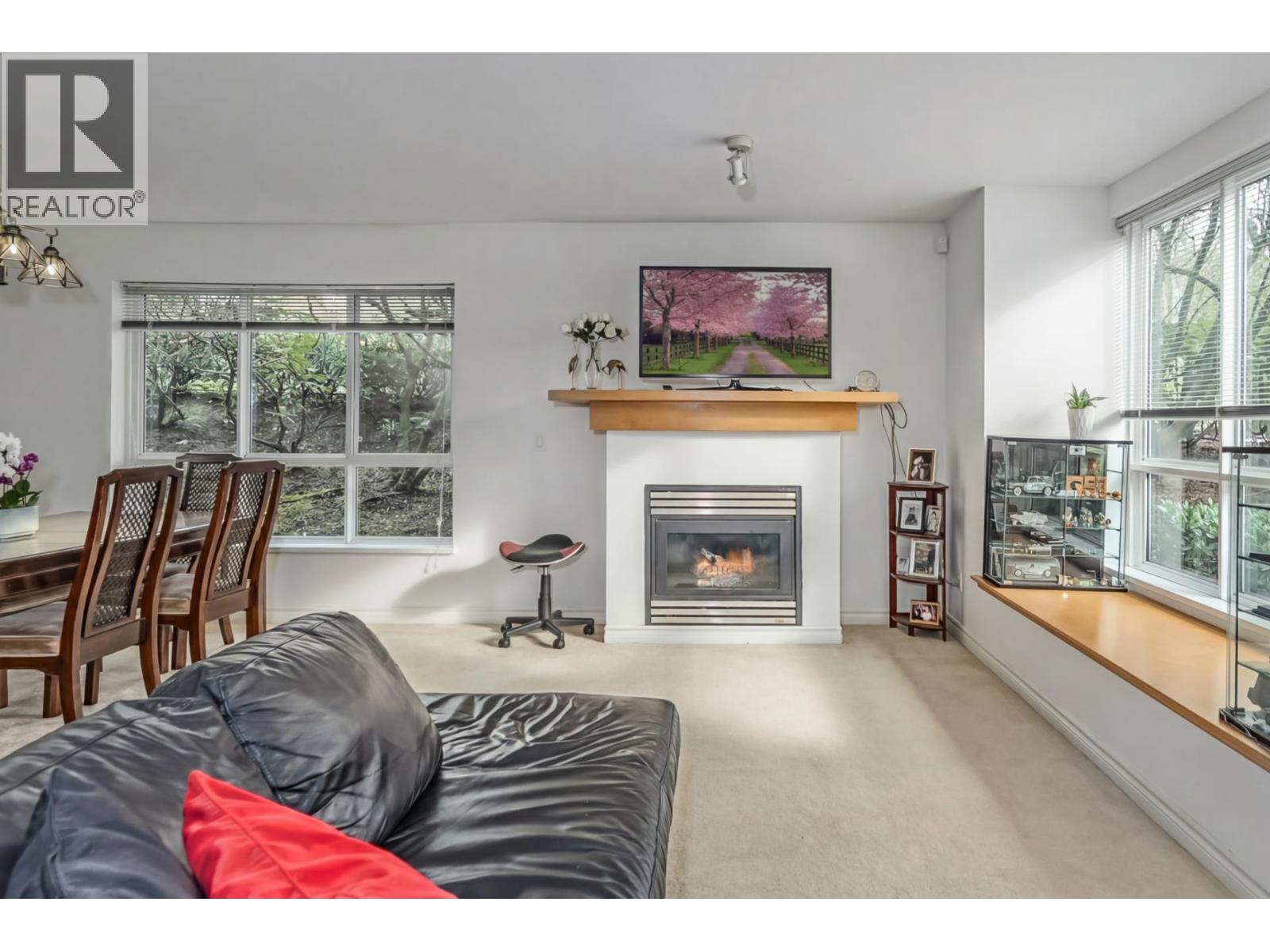 7307 Magnolia Terrace, Burnaby, British Columbia  V5E 4M3 - Photo 6 - R3107440