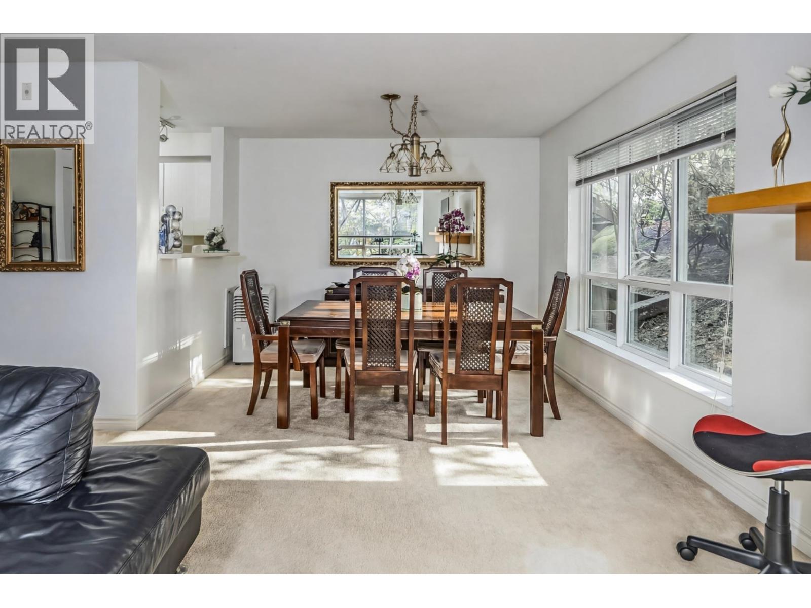 7307 Magnolia Terrace, Burnaby, British Columbia  V5E 4M3 - Photo 9 - R3107440