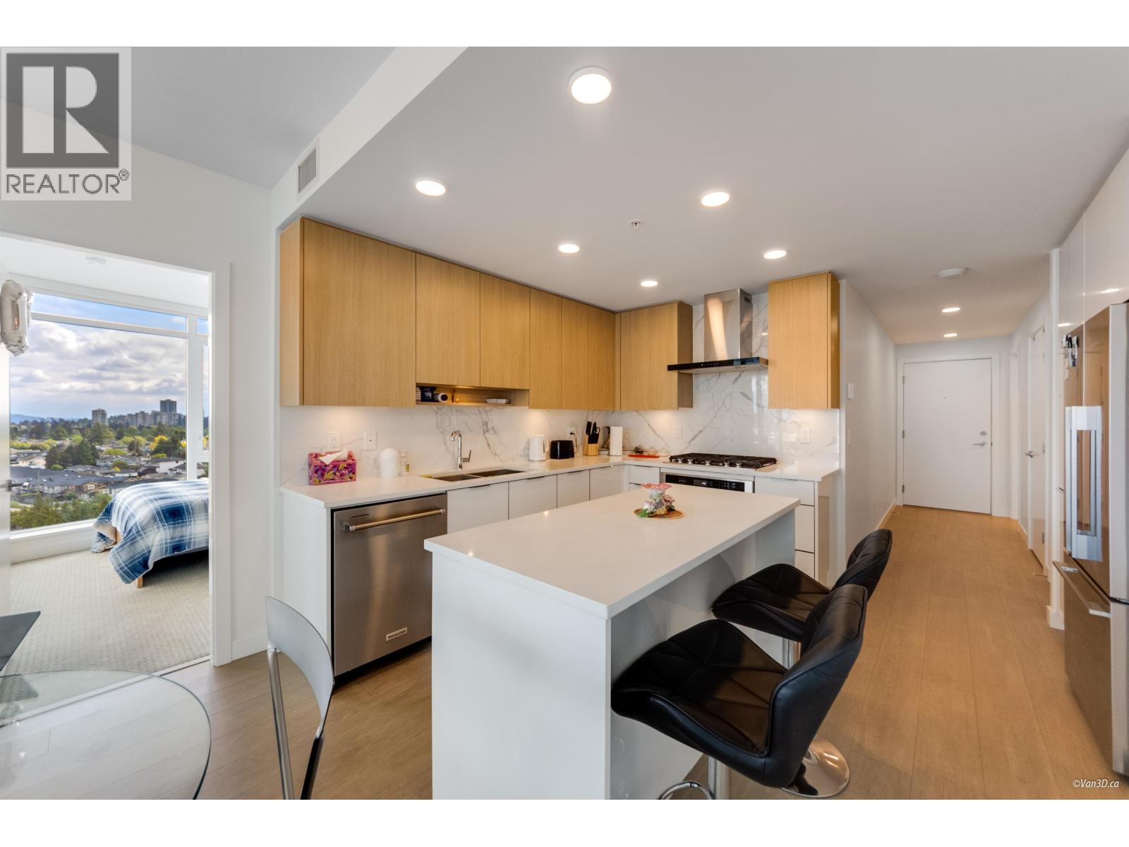 1106 7769 Park Crescent, Burnaby, British Columbia  V3N 0J7 - Photo 11 - R3107447