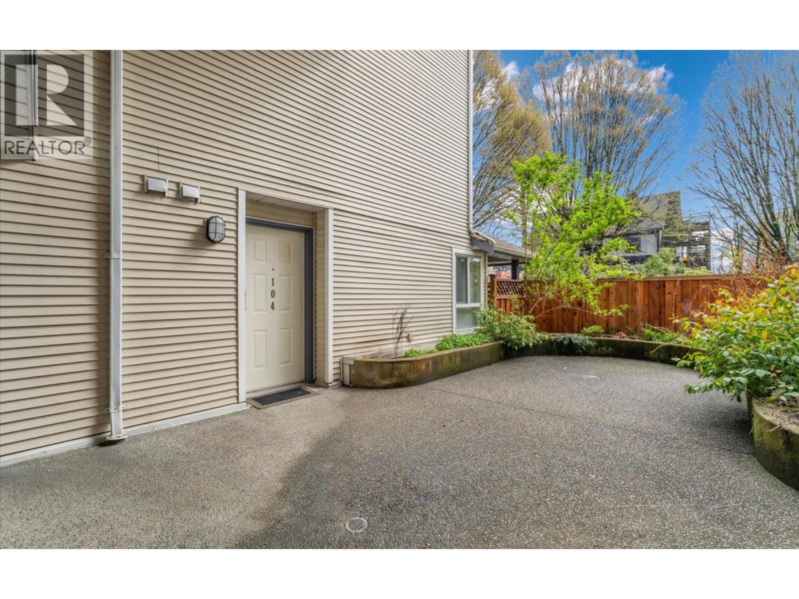 104 1641 Woodland Drive, Vancouver, British Columbia  V5L 3S9 - Photo 17 - R3107448