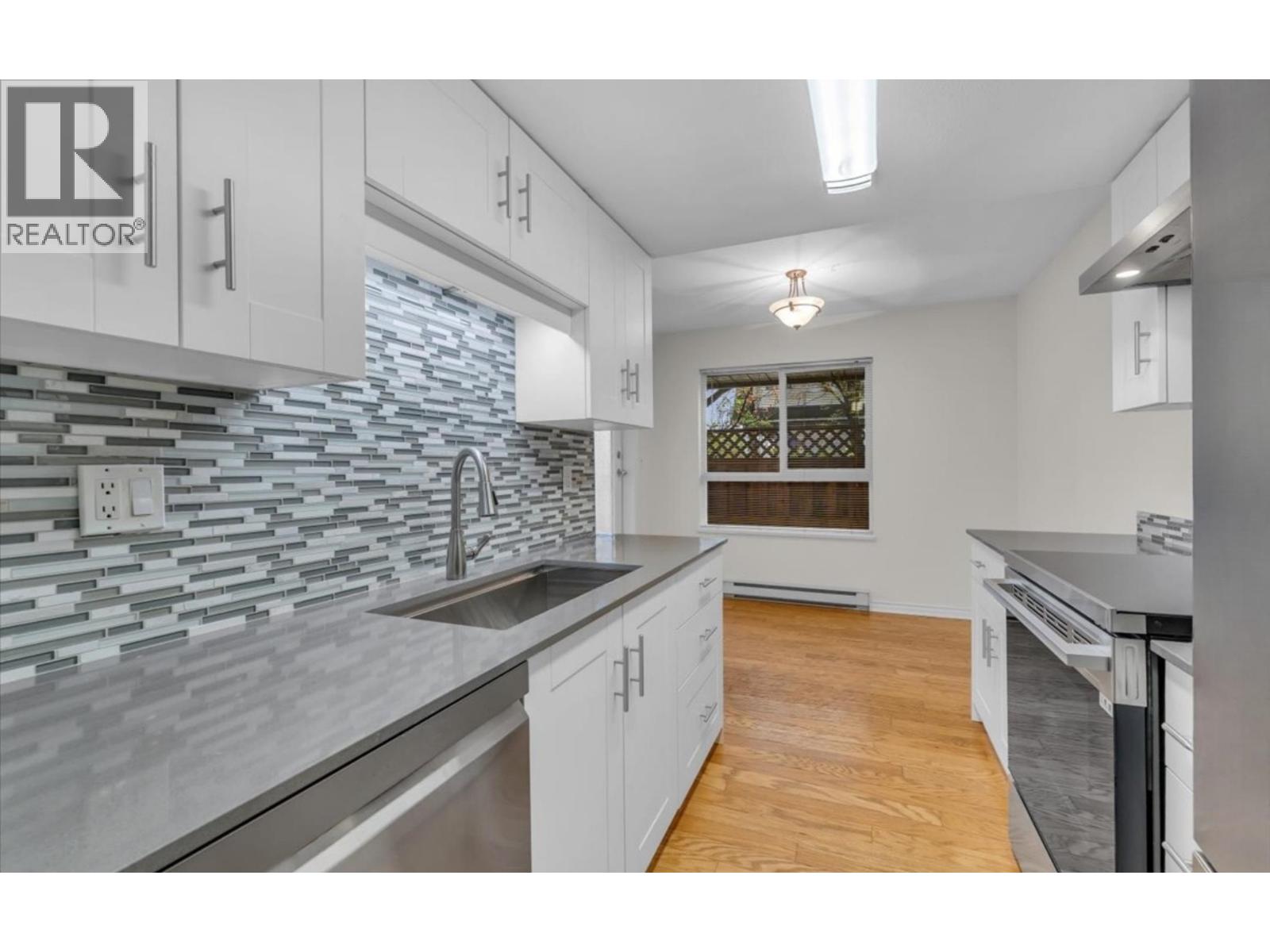 104 1641 Woodland Drive, Vancouver, British Columbia  V5L 3S9 - Photo 3 - R3107448