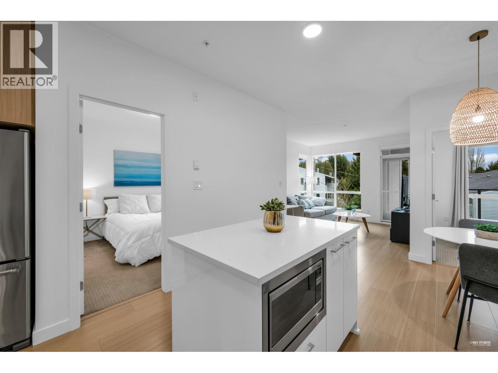 318 5460 Broadway, Burnaby, British Columbia  V5B 0B4 - Photo 11 - R3107470