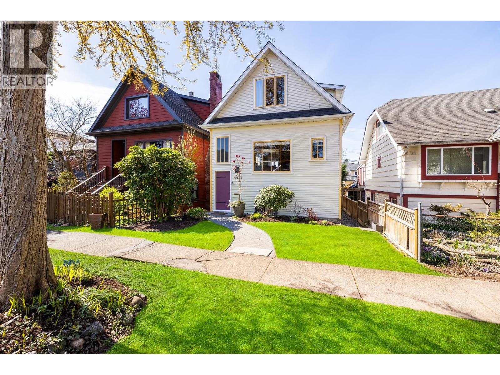 4491 HARRIET STREET, Vancouver, British Columbia