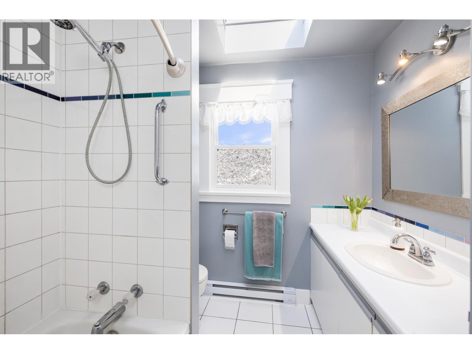 4491 Harriet Street, Vancouver, British Columbia  V5V 4K4 - Photo 10 - R3107462