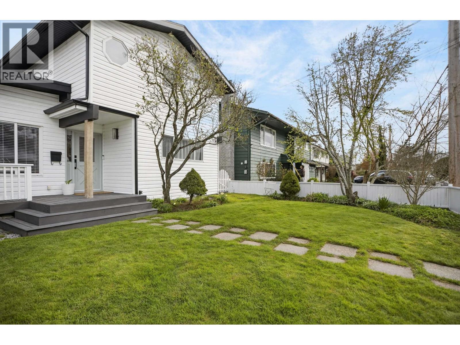 5475 45 Avenue, Delta, British Columbia  V4K 1L3 - Photo 3 - R3107463