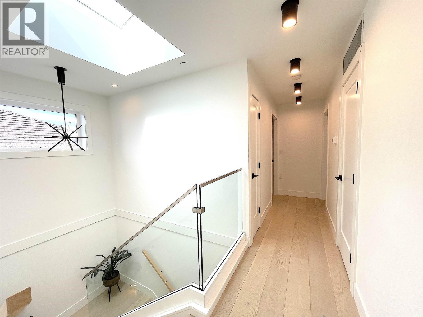 1633 Se Marine Drive, Vancouver, British Columbia  V5P 2R5 - Photo 13 - R3107474