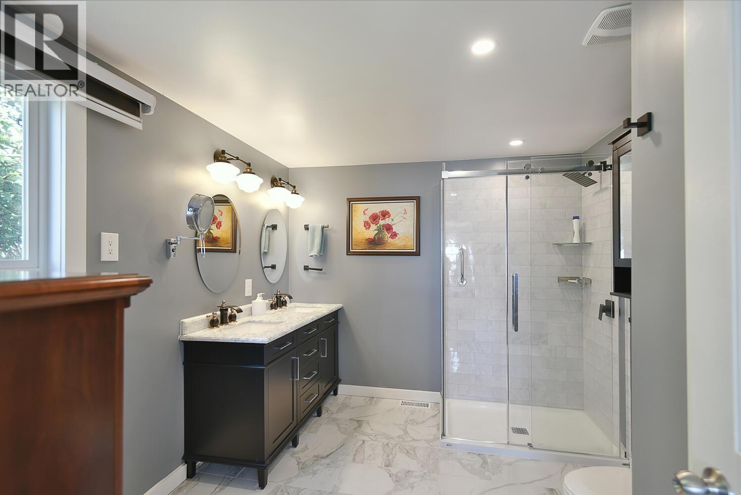 5218 Sunshine Coast Highway, Sechelt, British Columbia  V7Z 0C1 - Photo 11 - R3107490