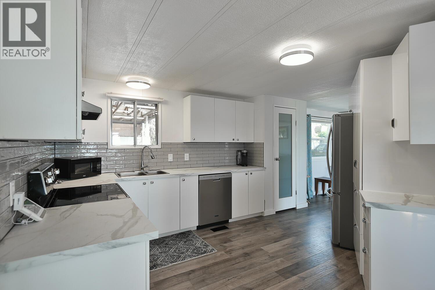 5218 Sunshine Coast Highway, Sechelt, British Columbia  V7Z 0C1 - Photo 6 - R3107490