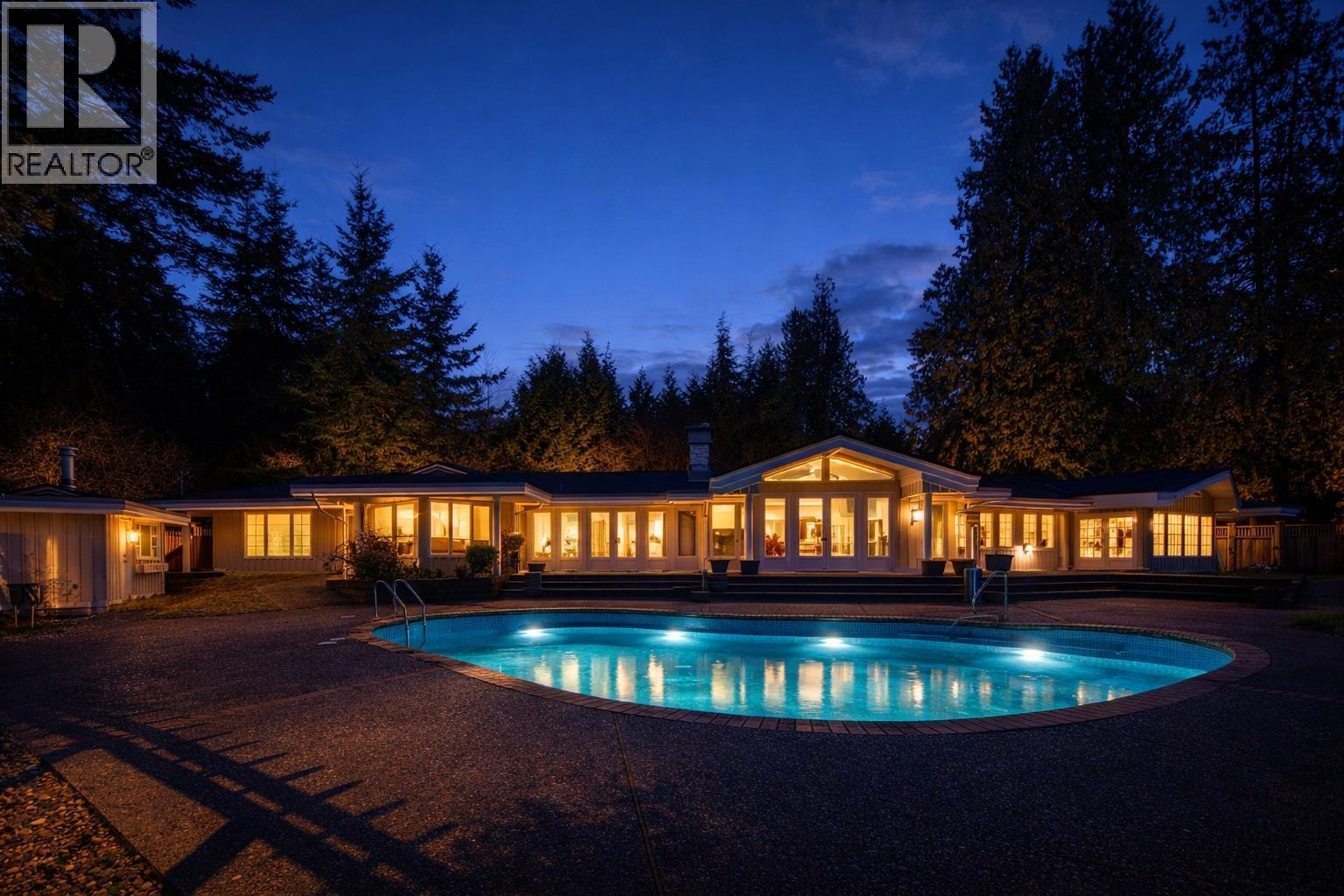 888 PYRFORD ROAD, West Vancouver, British Columbia